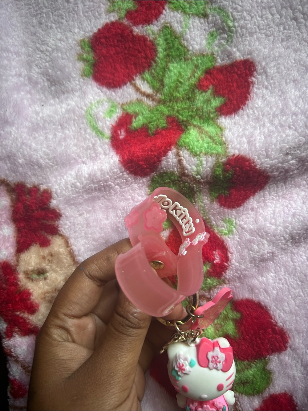 Hello Kitty Keychain - Picture 5 of 5